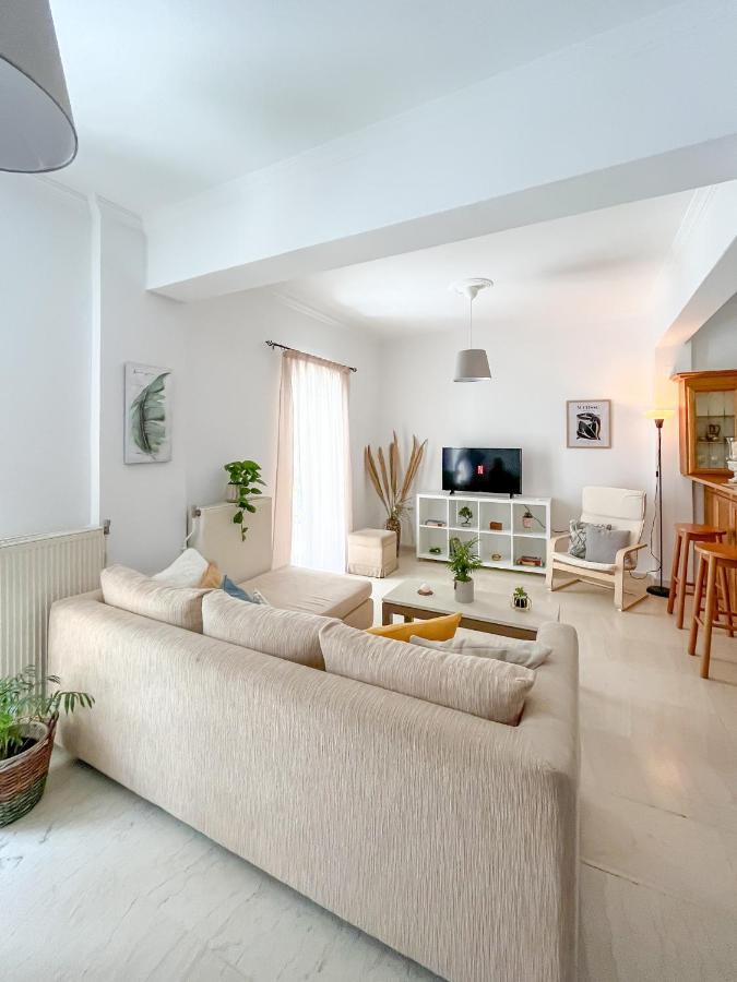 Apartment Relax By The